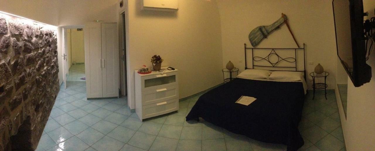 B&B La Grotta Marina วีโกเอเกวนเซ ภายนอก รูปภาพ
